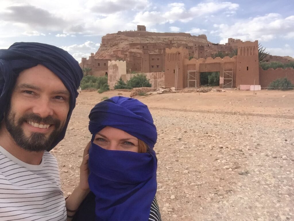 Motorkou z Prahy na Saharu – 19. část 17 Obchodování v Ait Benhaddou - Maroko