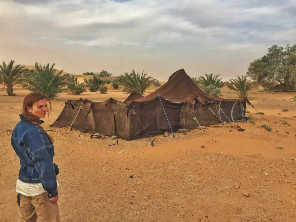Motorkou z Prahy na Saharu – 22. část 2 Poušť Sahara v Maroku - cestopisy